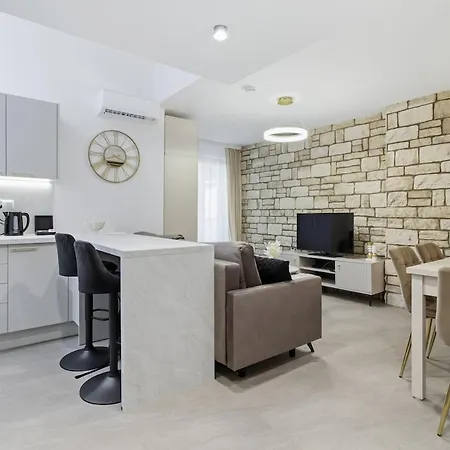 아파트 Wolnica Premium Duplex *